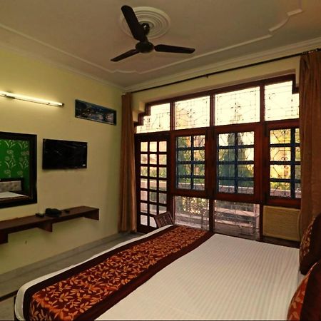 Hari Villa Residency --Near Noida Indoor Stadium エクステリア 写真