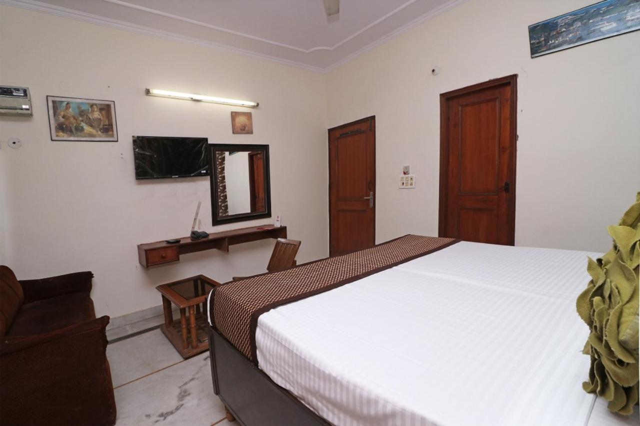 Hari Villa Residency --Near Noida Indoor Stadium エクステリア 写真