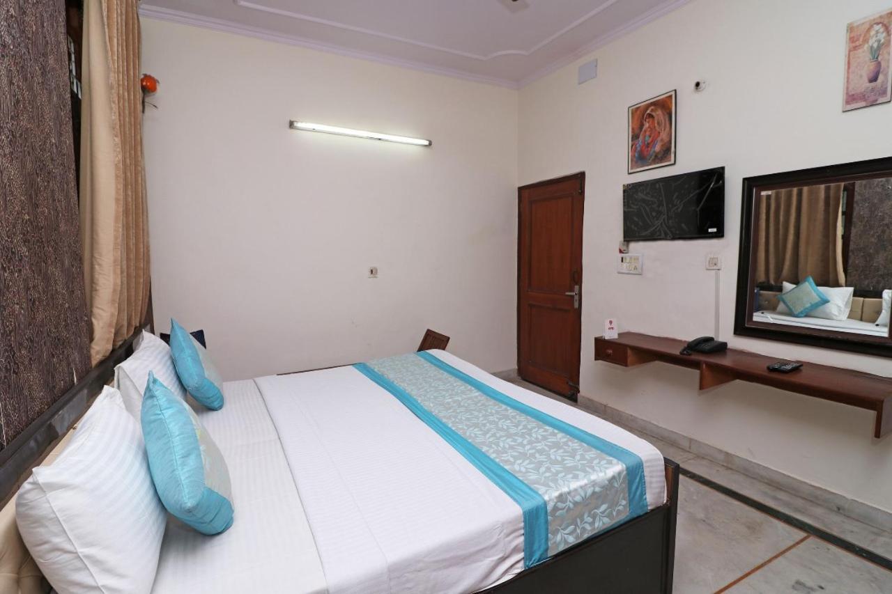 Hari Villa Residency --Near Noida Indoor Stadium エクステリア 写真